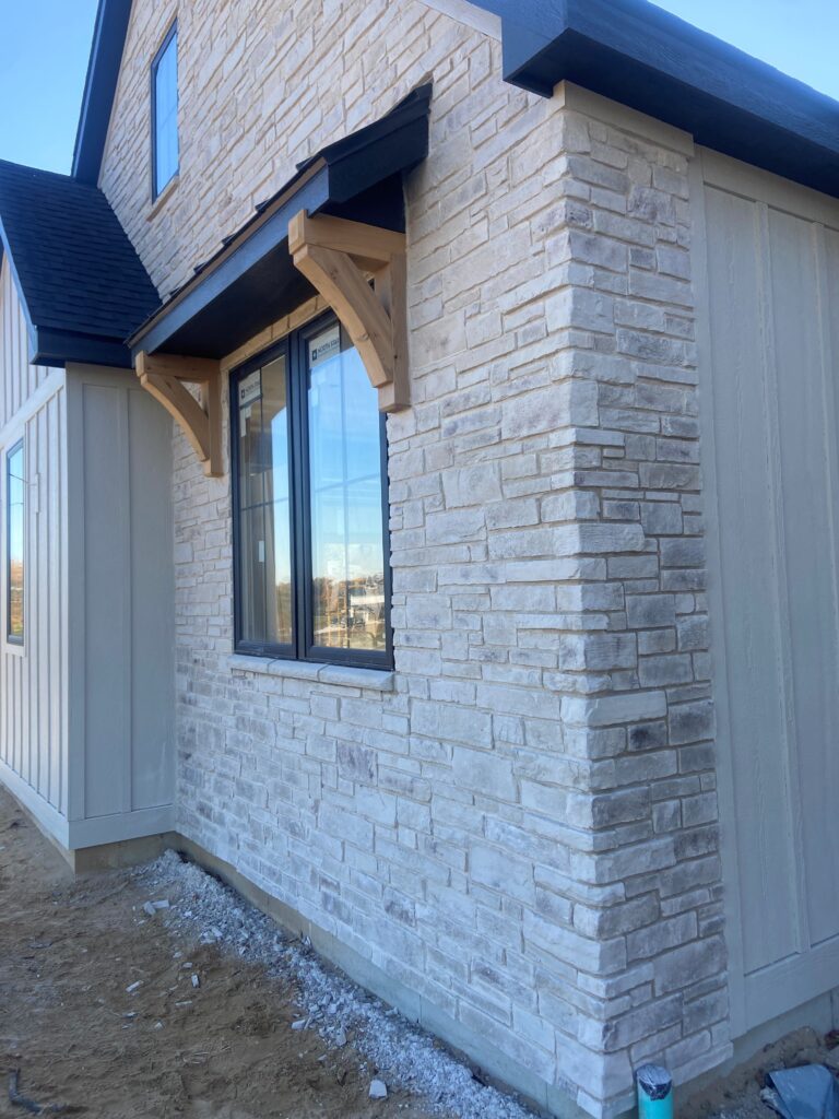 Country Ledgestone Dover White