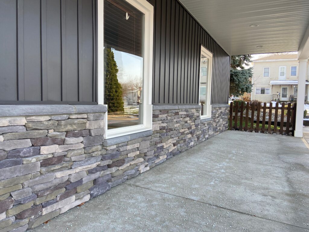 Rustic Ledgestone Buckingham