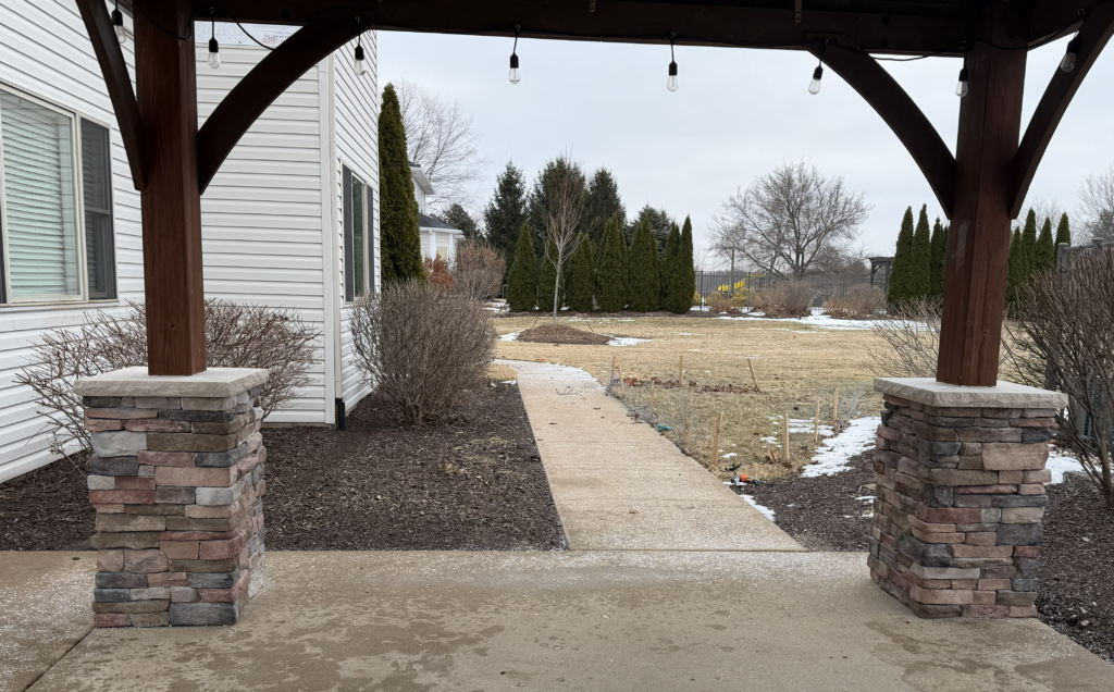 Rustic Ledgestone Bella